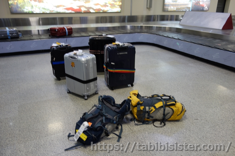 スーツケースとバックパックどっち？女性用海外旅行バッグの選び方 