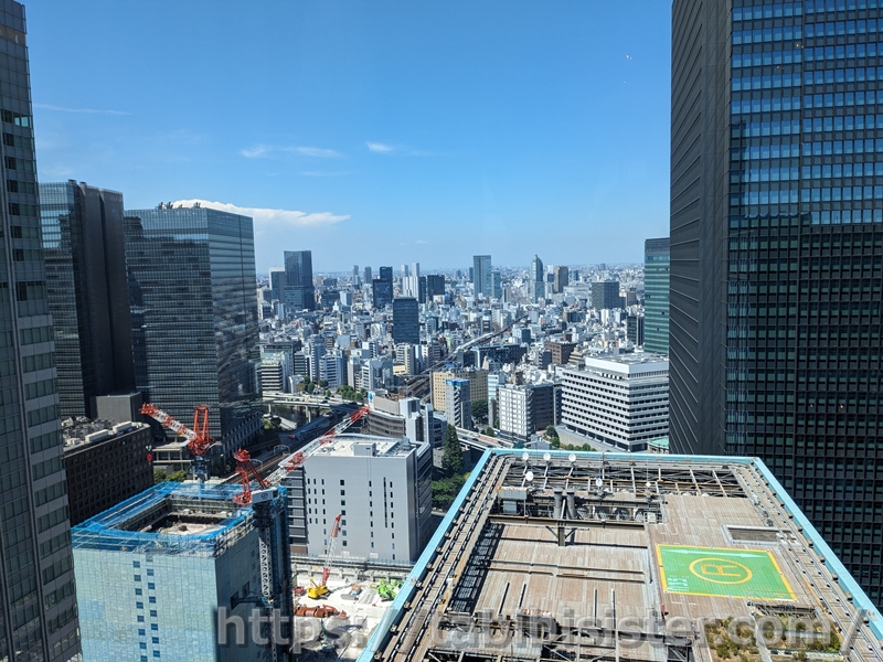 ザ・ロビーラウンジから見た東京駅の風景